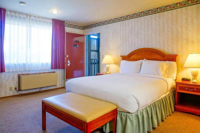 Roman Spa Resort Калистога Екстериор снимка